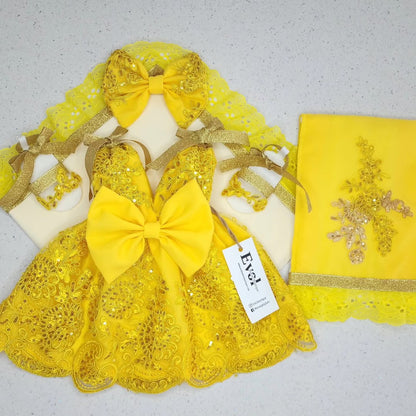 Amarillo con detalles oro