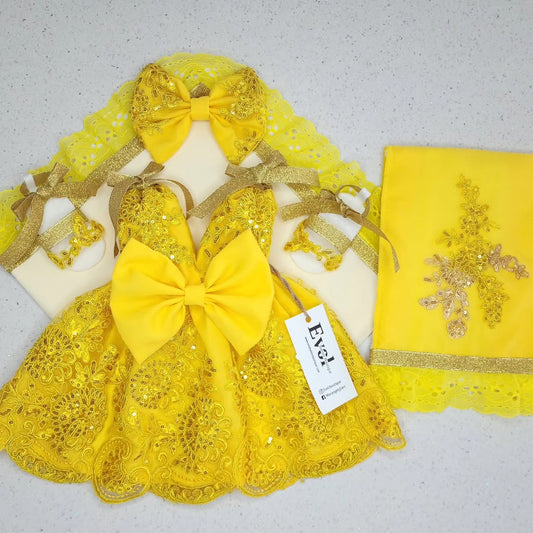 Amarillo con detalles oro
