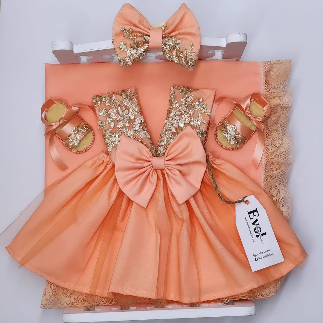 Peach y oro