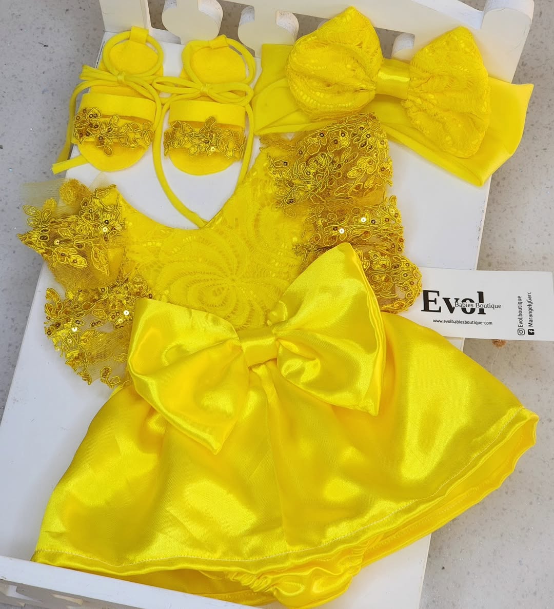 Amarillo y oro